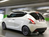 Lancia Ypsilon photo