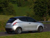 Lancia Ypsilon photo