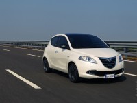 Lancia Ypsilon photo