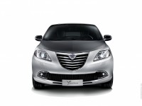 Lancia Ypsilon photo